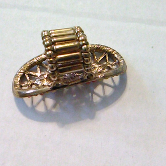 Nwot multicolored oval ring - Picture 7 of 7